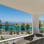فيلة Abama
